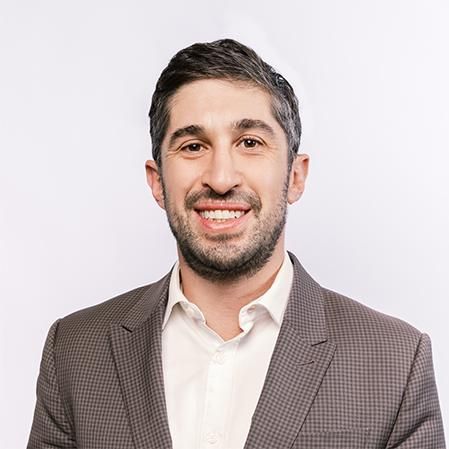 Alberto Mann headshot