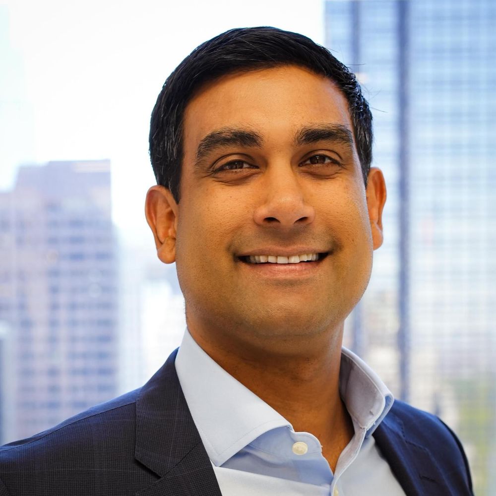 Neil Guha headshot